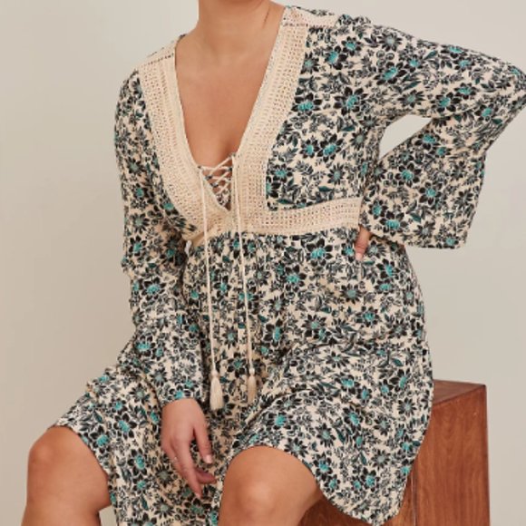 torrid Dresses & Skirts - NWT Torrid Gauze Lace Up Dress Size 2
